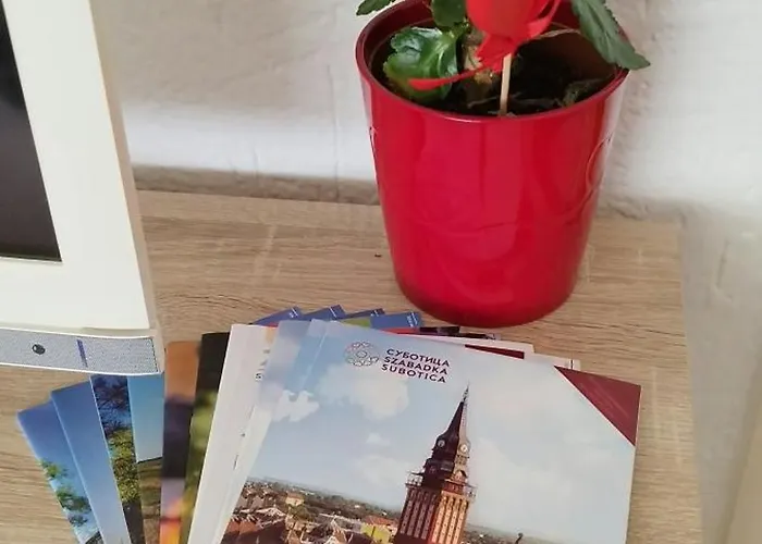 Twins アパート スボティツァ